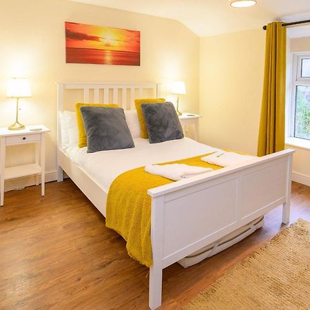Llareggub Amazing House In Afan Forest With Breath-Taking Views By Staystaycations Port Talbot Exteriör bild