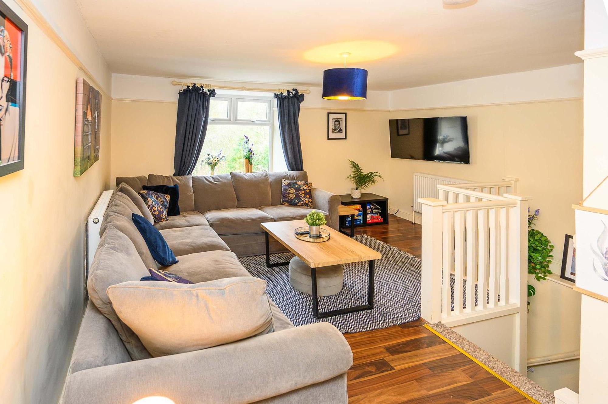 Llareggub Amazing House In Afan Forest With Breath-Taking Views By Staystaycations Port Talbot Exteriör bild